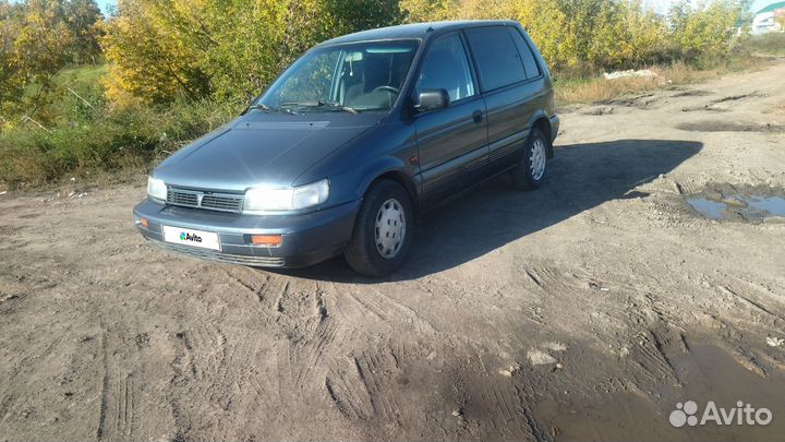 Mitsubishi Space Runner 1.8 МТ, 1992, 330 000 км