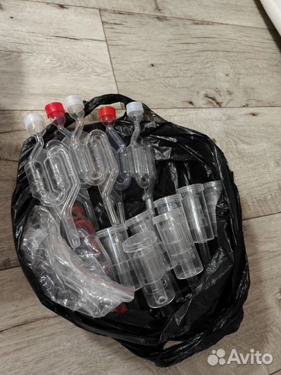 Бутыли стеклянные, емкости для брожения