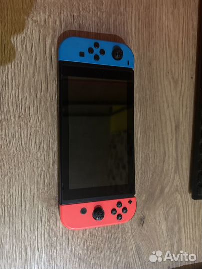 Nintendo Switch Полный комплект +2 игры