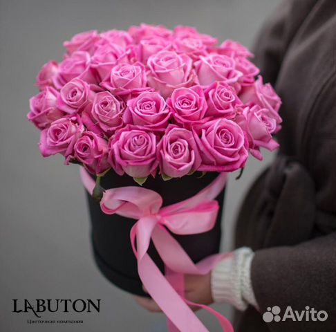 25 роз в шляпной коробке Кемерово