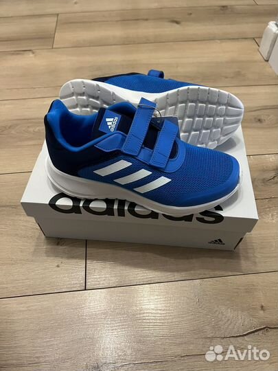 Новые кроссовки adidas 38-38 2/3 fr uk 5-5,5