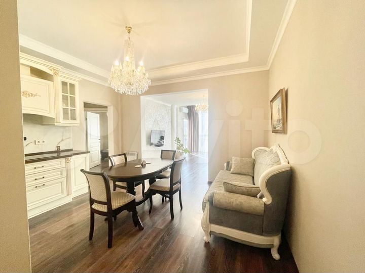 2-к. апартаменты, 90 м², 6/7 эт.