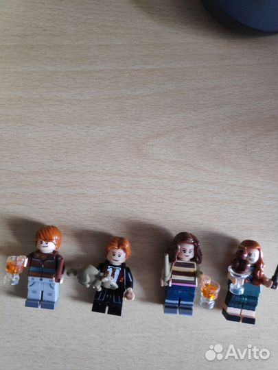 Фигурки лего отправка