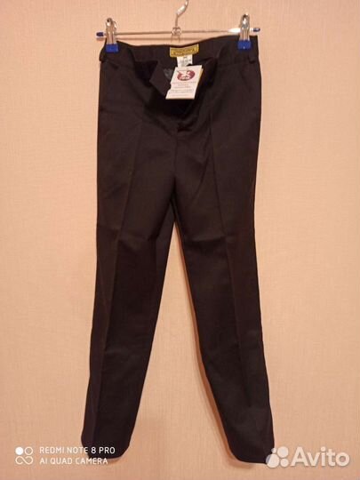 Школьная форма новые брюки 134-64-60 черные