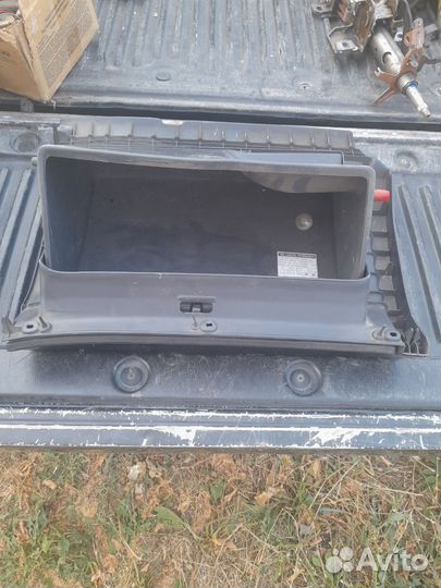 Бардачок Corolla E110 лев руль