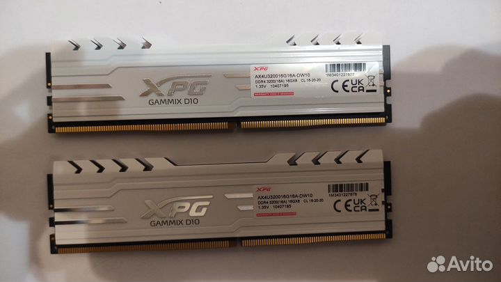 Оперативная память DDR4 32Gb 3200Mhz White