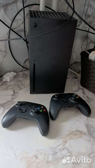 Консоль Microsoft Xbox Series X 1TB