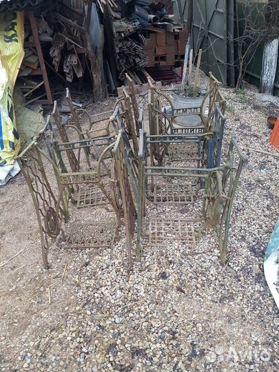 Швейная машина.Основание