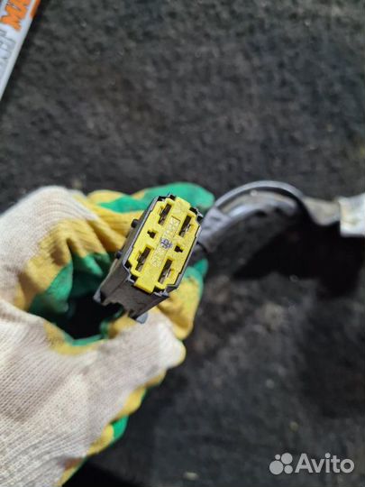 Замок зажигания Renault Sandero 2010