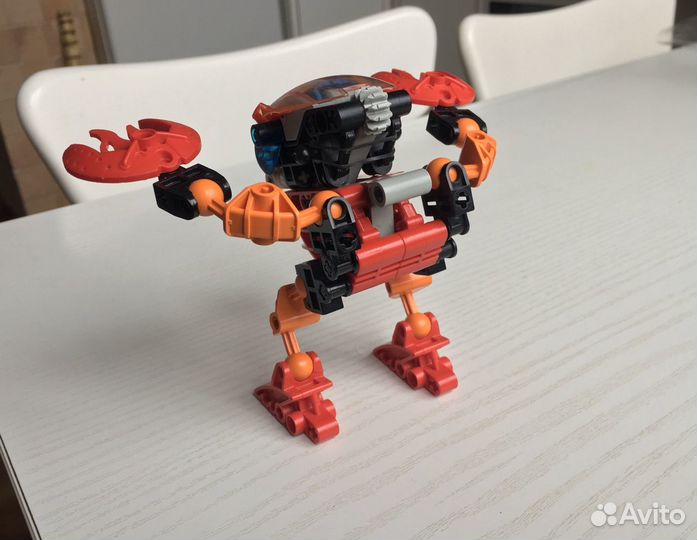 Lego Bionicle Tahnok 8563