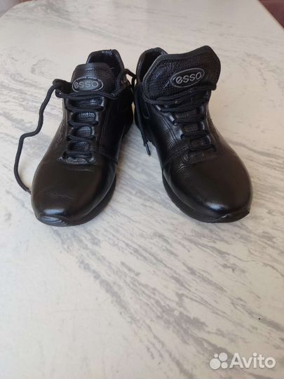 Кроссовки мужские 35 размер