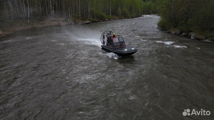 Аэролодка SibEX Читер 250 л.с Турбо R20 + прицеп