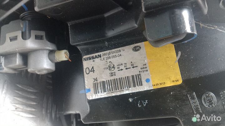 Фара правая Nissan Navara