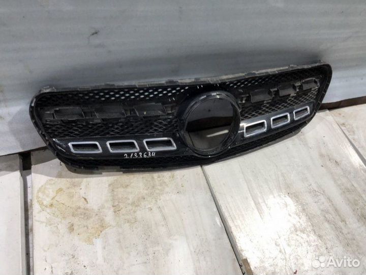 Решетка радиатора Mercedes-Benz Gla-Class X156