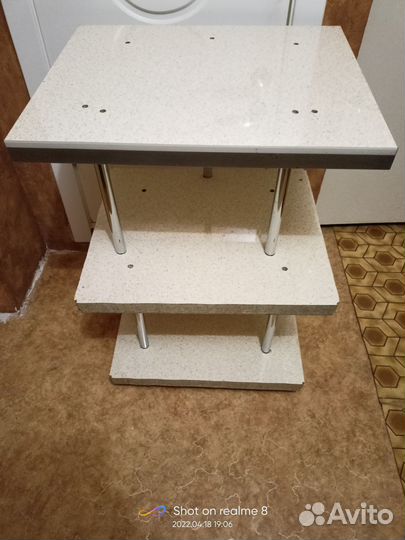 Этажерка, 3 полки, на 4-х колесиках, б/у