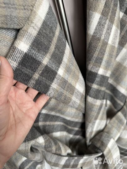 Пальто женское демисезонное в клетку 46р