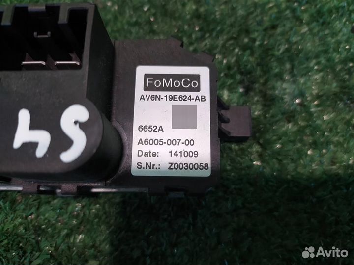 Резистор отопителя Ford Focus 3 (CB8) 2015