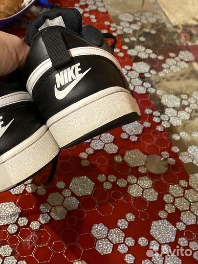 Кроссовки nike 37