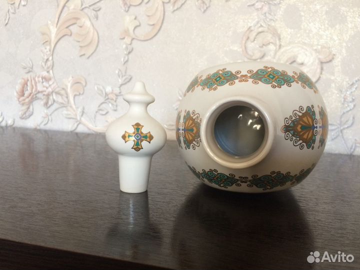 Бутылка графин для святой воды