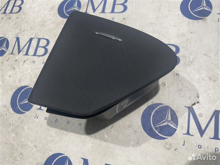 Пепельница задняя правая Mercedes-Benz E-Class