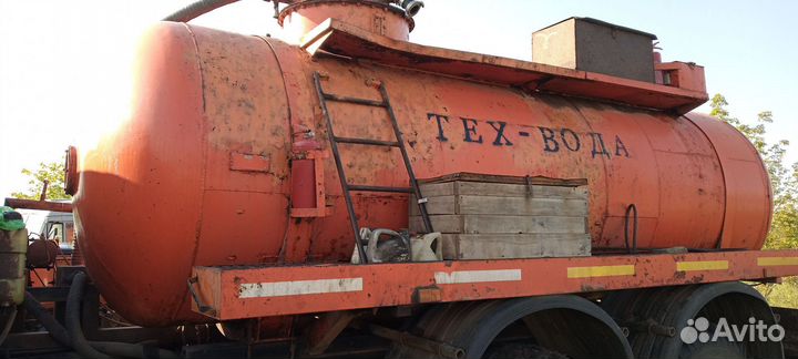 Продам Ёмкость 10 куб, компрессор