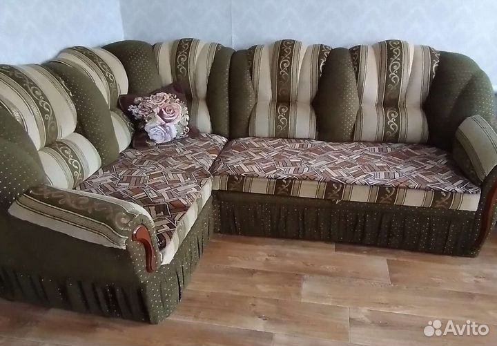 Угловой диван бу