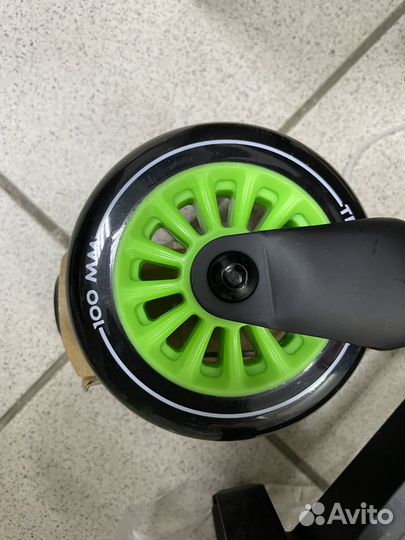 Трюковой самокат tech team