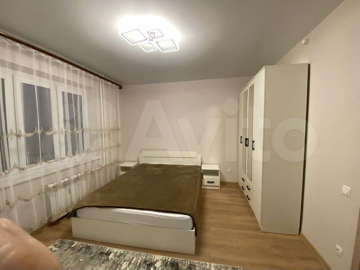 2-к. квартира, 64 м², 18/25 эт.