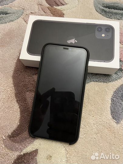 iPhone 11, 64 ГБ