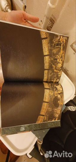 Книга Гоголь. Н.В. Невский проспект