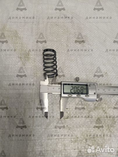 Пружина клапана внутренняя двигателя Deutz TD226/T
