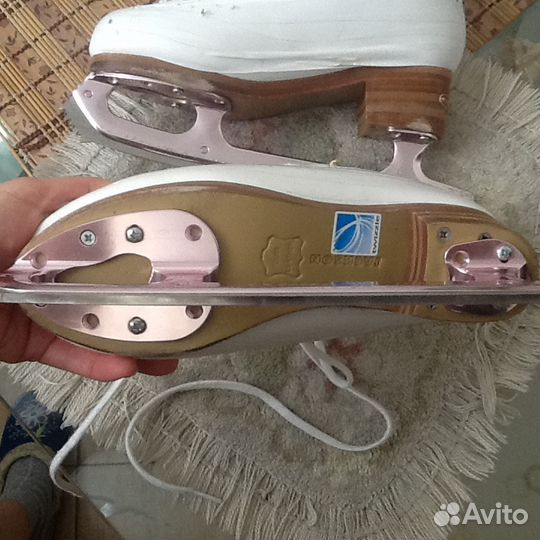 Ботинки для фигурного катания профессиональные