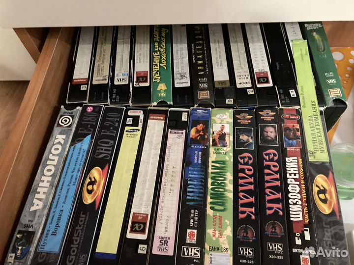 Видеомагнитофон philips