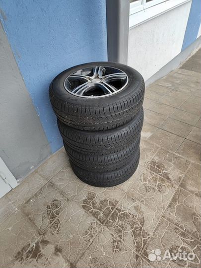 Pirelli Cinturato P1 6.5/6 R15