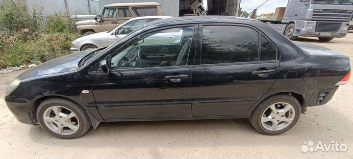 Mitsubishi Lancer 1.6 AT, 2005, 250 000 км