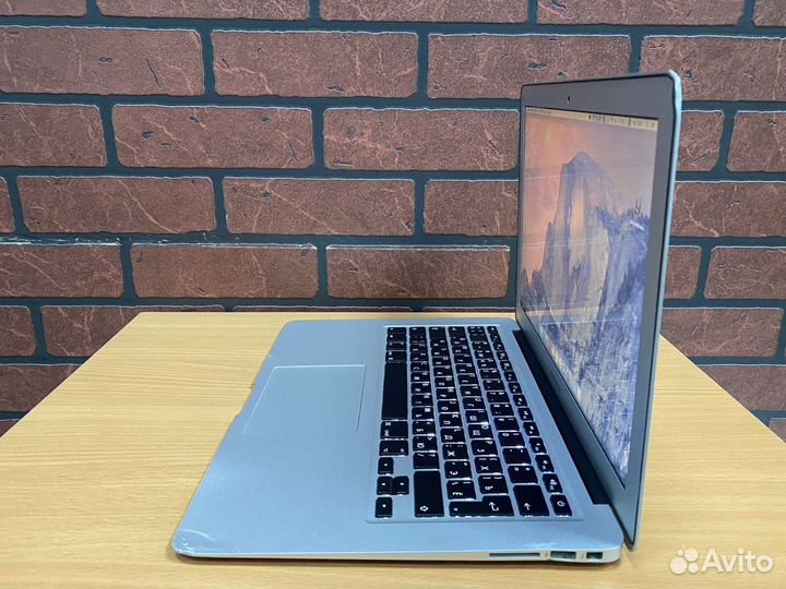 Apple MacBook Air 13 2015 i5/8/512/1цикл