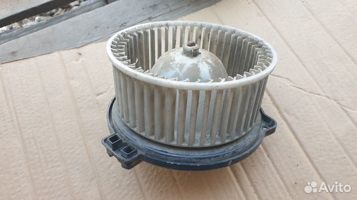 Мотор печки на toyota carina, corona premio AT210