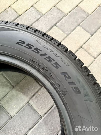 Pirelli Ice Zero 255/55 R19