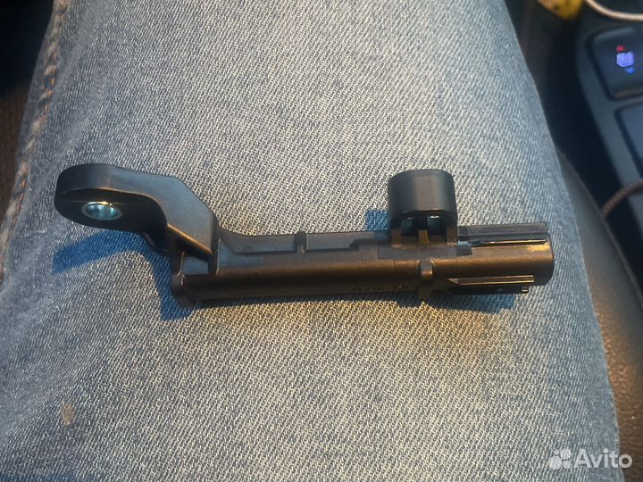 Антенна тойта лексус 8999730100