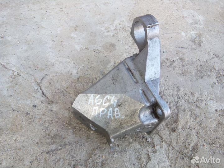 Кронштейн МКПП -правый Ауди 100/A6