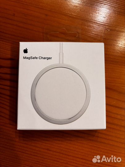 Беспроводная зарядка magsafe на iPhone