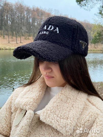 Кепка / Бейсболка Prada теплая зимняя