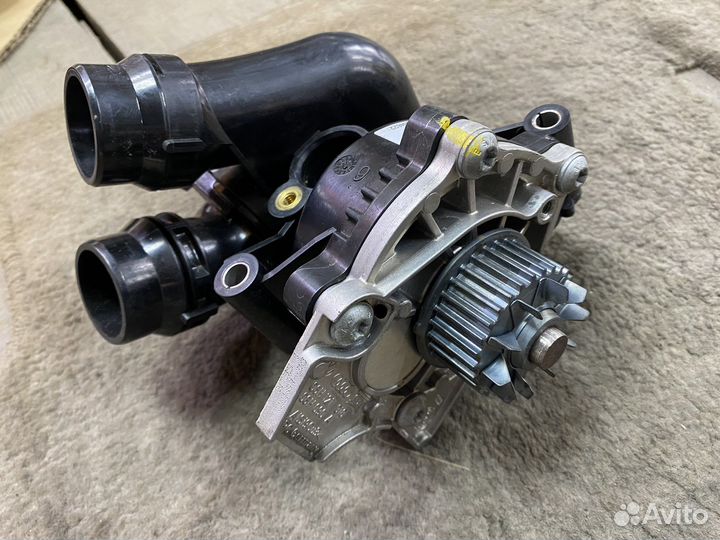 Оригинальная помпа в сборе VAG 1.8-2.0 TSI