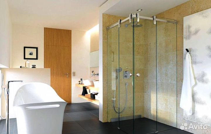 Стеклянные душевые перегородки