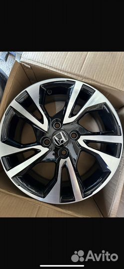 Комлект новых дисков выборы R15.(4/100) Honda
