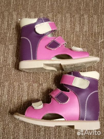 Ортопедические антивальгусные сандали для девочки