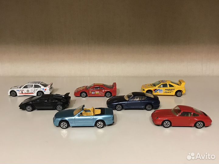 Модельки машин burago