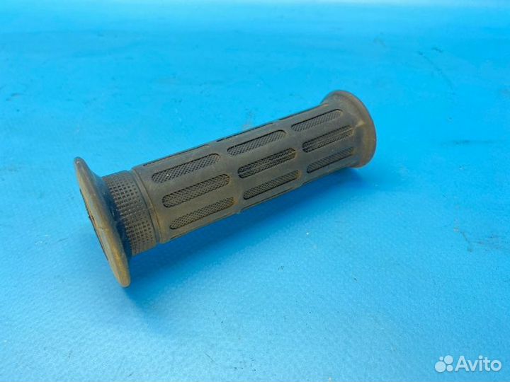 Грипса левая Suzuki Gsxr1000 2003