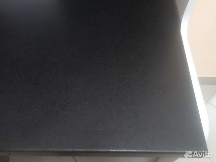 Столешница для кухни новая