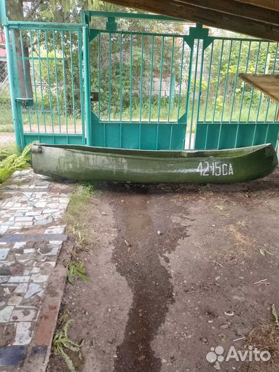 Лодка каноэ